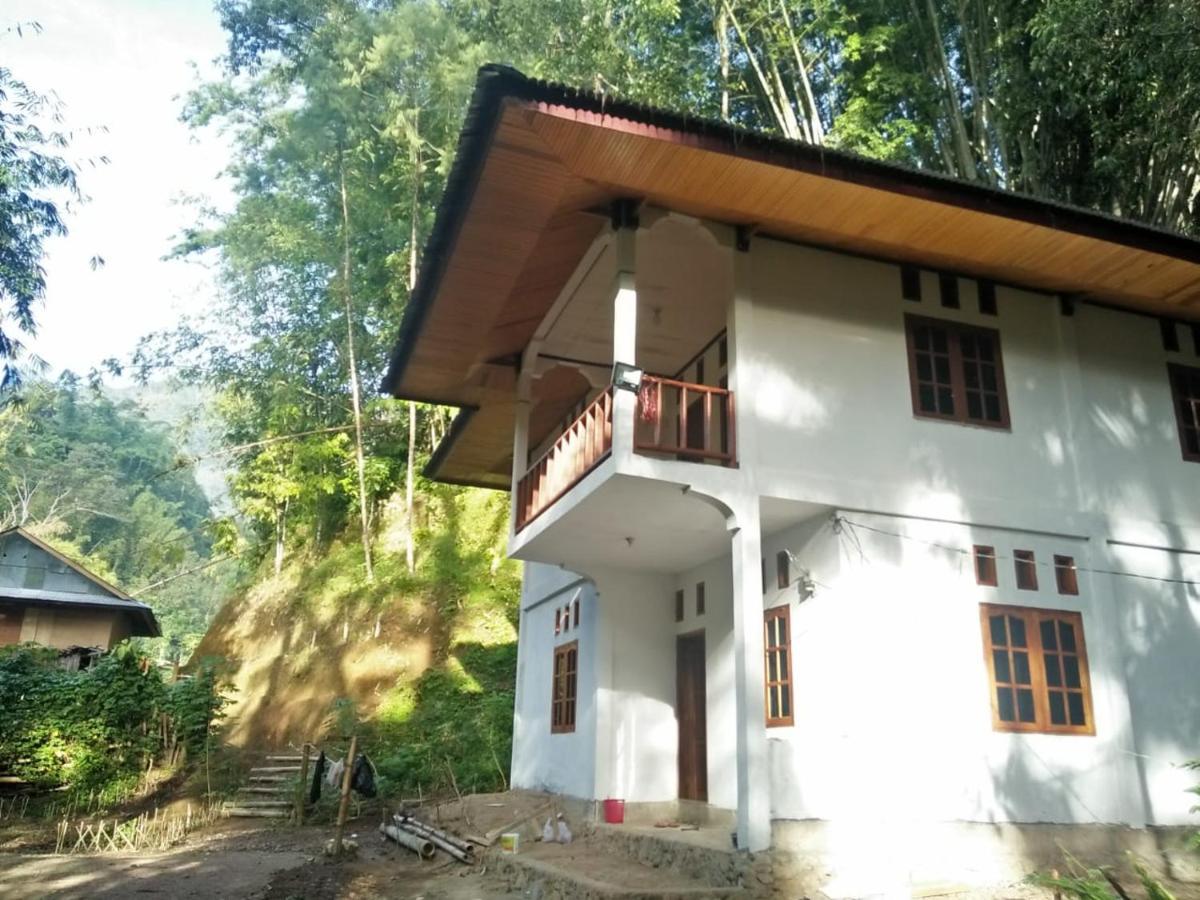 Sugi House Toraja - Villa Penginapan Sewa Harian Rantepao Kültér fotó