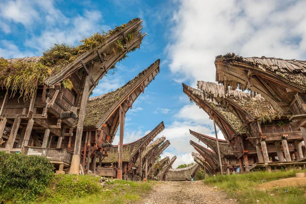 Sugi House Toraja - Villa Penginapan Sewa Harian Rantepao Kültér fotó